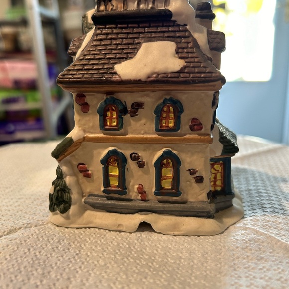 Christmas Village Victorian Hotel part of the Christmas village collection - Picture 3 of 6